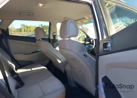 2016 Hyundai Tucson Se z USA, uszkodzony, nr VIN KM8J3CA45GU208551